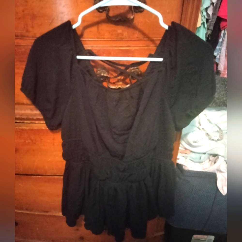 EUC Torrid Baby Doll Black Top with criss cross size 0